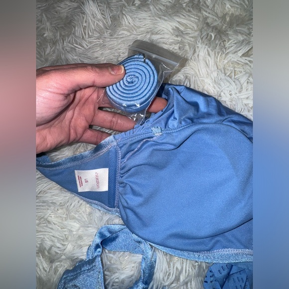 New sparkly blue bikini with flowy Bandeau top - Picture 4 of 7